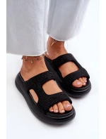 Černé dámské zdobené pantofle Jestella na platformě Černé dámské zdobené pantofle Jestella na platformě