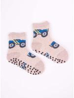 Yoclub Chlapecké bavlněné ponožky proti uklouznutí s ABS vzorem Barvy 3-pack SKA-0109C-AA3A-003 Vícebarevné