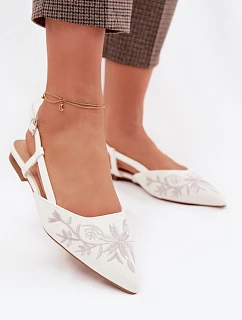 Dámské sandály s výšivkou na ploché bílé Grelia