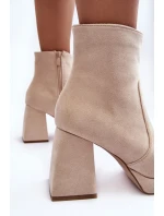 Semišové kotníkové boty s masivními vysokými podpatky, světle béžová Abnous