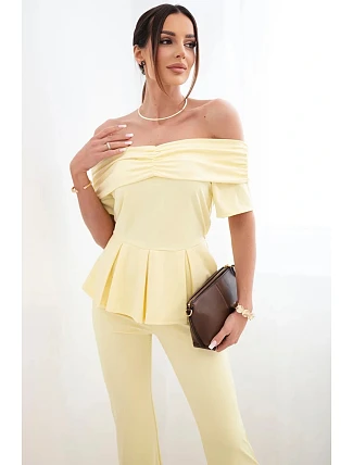 Dámský bavlněný komplet s krátkým rukávem a šortkami žlutý Dámský bavlněný komplet s krátkým rukávem a šortkami žlutý