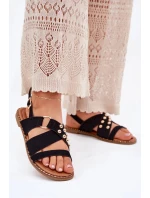 Dámské sandály na nízkém podpatku se zlatými cvoky – černé