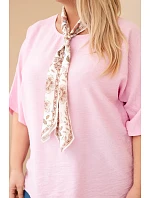 Dámská viskózová halenka Plus Size s krátkým rukávem a ozdobným šátkem bonbónově růžová Dámská viskózová halenka Plus Size s krátkým rukávem a ozdobným šátkem bonbónově růžová