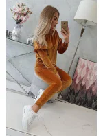 Velurová souprava s volánky velbloud Velurová souprava s volánky velbloud