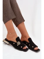 Semišové pantofle se zlatými ozdobami D&A CR61-3061 Černé