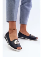 Dámské lodičky s ozdobou z ekokože tmavě modré Biolita Dámské lodičky s ozdobou z ekokože tmavě modré Biolita