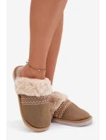 Dámské pantofle s kožešinou a výšivkou zelené Devianne