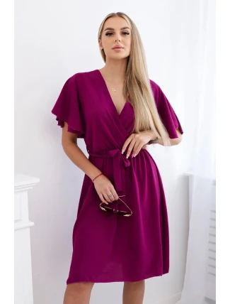 Šaty s vrstveným výstřihem švestka Šaty s vrstveným výstřihem švestka