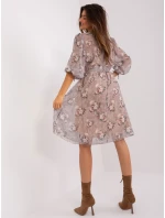 LK SK 509388 šaty.88 tmavě lila LK SK 509388 šaty.88 tmavě lila