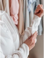 Dámská košile oversize SATINIA bílá FashionStreet DY0449 Dámská košile oversize SATINIA bílá FashionStreet DY0449