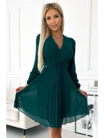 313-14 ISABELLE Plisované šifonové šaty s výstřihem - ZELENÉ