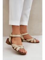 Kožené sandály na jemném podpatku světle béžové Zazoo 40372