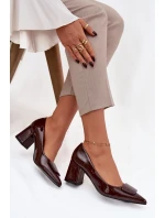 Dámské lakované lodičky na blokovém podpatku s ozdobou Isoline – čokoládové Dámské lakované lodičky na blokovém podpatku s ozdobou Isoline – čokoládové