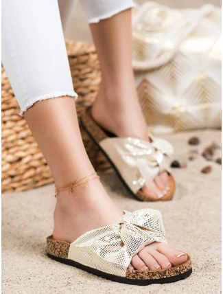 Pohodlné nazouváky dámské zlaté bez podpatku Pohodlné nazouváky dámské zlaté bez podpatku