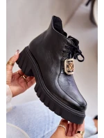 Zazoo 2952 Kožené boty se zlatou ozdobou černé