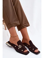 Semišové pantofle s zlatými ozdobami D&A CR61-3061 Čokoládové