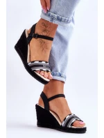 Dámské pohodlné sandály na klínu Big Star LL274877 černé