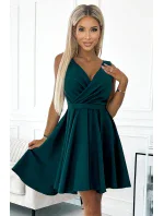 478-3 MAYA Šaty s delšími zády, výstřihem a páskem - BOTTLE GREEN