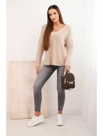 Dámský svetr s viskózou a výstřihem do V tmavě béžový