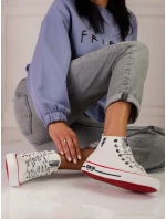 Krásné dámské bílé tenisky bez podpatku Krásné dámské bílé tenisky bez podpatku