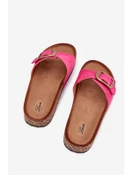 Dámské pantofle s přezkou na korkové platformě – fuchsiová Zavira