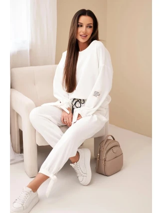 Dámská souprava máslová z viskózy s vázáním ecru