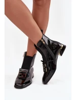 Kožené lakované dámské kotníkové boty na nízkém podpatku s ozdobou D&A MR52-216 Černé