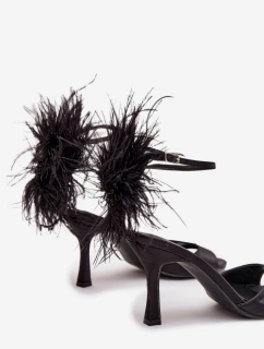 Sandály na podpatku s peřím Caelina – černé