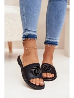 Dámské Pantofle Na Plochém Podpatku S Ozdobným Detalem KV51-007 Černé Dámské Pantofle Na Plochém Podpatku S Ozdobným Detalem KV51-007 Černé