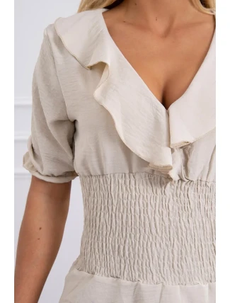 Béžové šaty do pasu