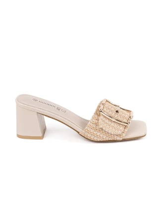 Klasické hnědé dámské nazouváky na širokém podpatku Klasické hnědé dámské nazouváky na širokém podpatku