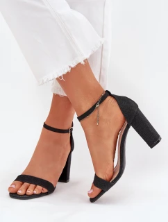 Dámské lesklé sandály na podpatku 1-215 Černé - Queen VIVI