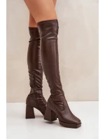 Přiléhavé kozačky nad kolena na podpatku tmavě hnědé Sanniraen