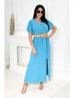 Dlouhé šaty s ozdobným páskem tyrkys