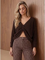 Dámský oversize svetr s nařaseným předním dílem, čokoládová barva, FashionStreet MY2646 Dámský oversize svetr s nařaseným předním dílem, čokoládová barva, FashionStreet MY2646