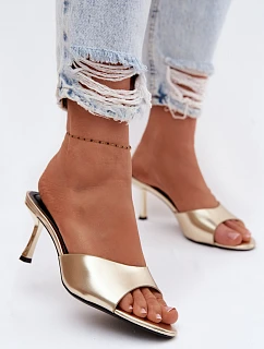 Sandály z umělé kůže na jehlovém podpatku Zlaté Melissea