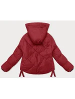 Červená dámská zimní bunda v ozdobném provedení (3021) Červená dámská zimní bunda v ozdobném provedení (3021)