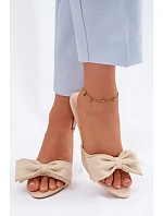 Dámské lodičky na jehlovém podpatku s mašlí Béžové Jelessa