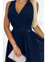 JUSTINE - Tmavě modré dlouhé dámské šaty s výstřihem a zavazováním 362-7