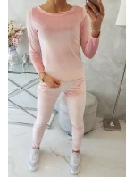 Velurová souprava se záhybem na zadní straně pudrově růžová Velurová souprava se záhybem na zadní straně pudrově růžová