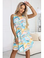 296-15 VICTORIA Trapézové letní šaty v barevných vlnách - citronově modré