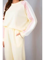 Dámský máslový komplet s lampasem a nápletem žlutý