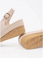 Stylové  sandály Jasnobeżowy dámské na klínku