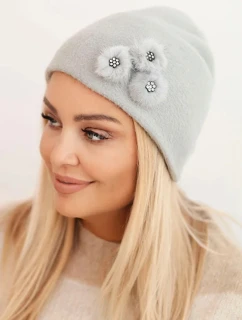 Dámská čepice s ozdobnými kožešinovými květy elegantní světlá šedá