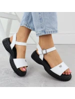 Dámské kožené sandály na hrubé podrážce s motýlím vzorem bílé Filippo DS6811