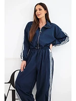 Dámský bavlněný komplet s oversized kalhotami a kontrastními lampasy modrý Dámský bavlněný komplet s oversized kalhotami a kontrastními lampasy modrý