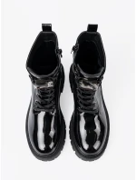 Pěkné   kotníčkové boty dámské platforma