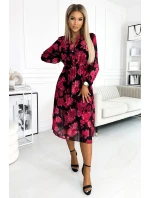 449-2 CARLA Plisované midi šaty s knoflíky a dlouhými rukávy - ČERNÁ S ČERVENÝMI RŮŽEMI 449-2 CARLA Plisované midi šaty s knoflíky a dlouhými rukávy - ČERNÁ S ČERVENÝMI RŮŽEMI