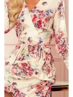 CAROLINE - Dámské šaty s volánky, přeloženým obálkovým výstřihem a s květinovým vzorem na světlém pozadí 297-2 CAROLINE - Dámské šaty s volánky, přeloženým obálkovým výstřihem a s květinovým vzorem na světlém pozadí 297-2