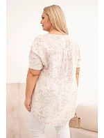 Dámská bavlněná halenka Plus Size s krátkým rukávem a ozdobným knoflíkem béžová Dámská bavlněná halenka Plus Size s krátkým rukávem a ozdobným knoflíkem béžová